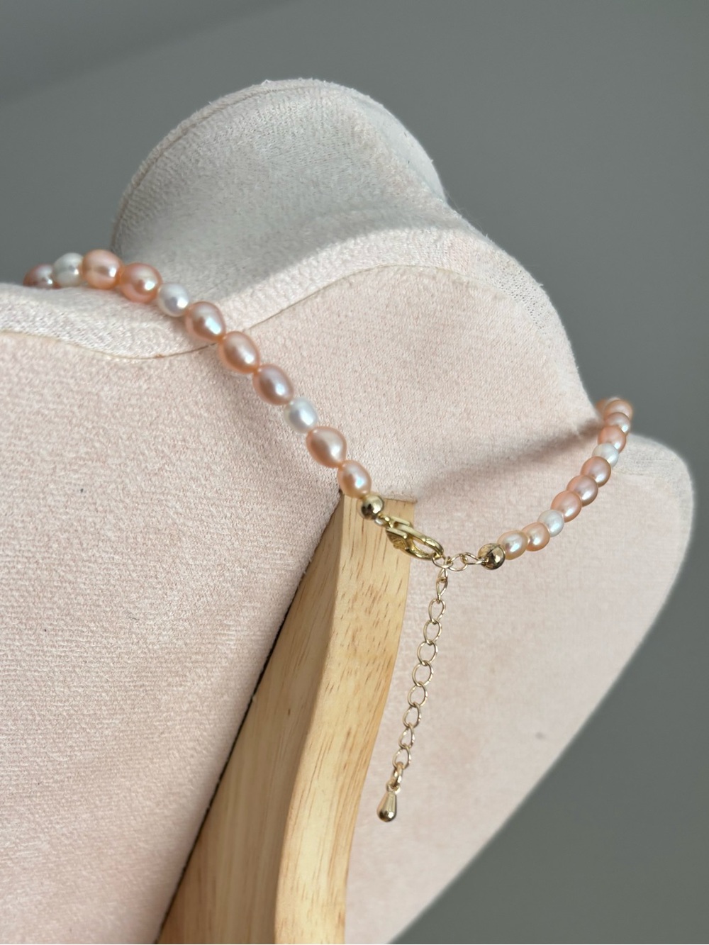 Genuine Pearl Necklace - Picture 6 of 8
